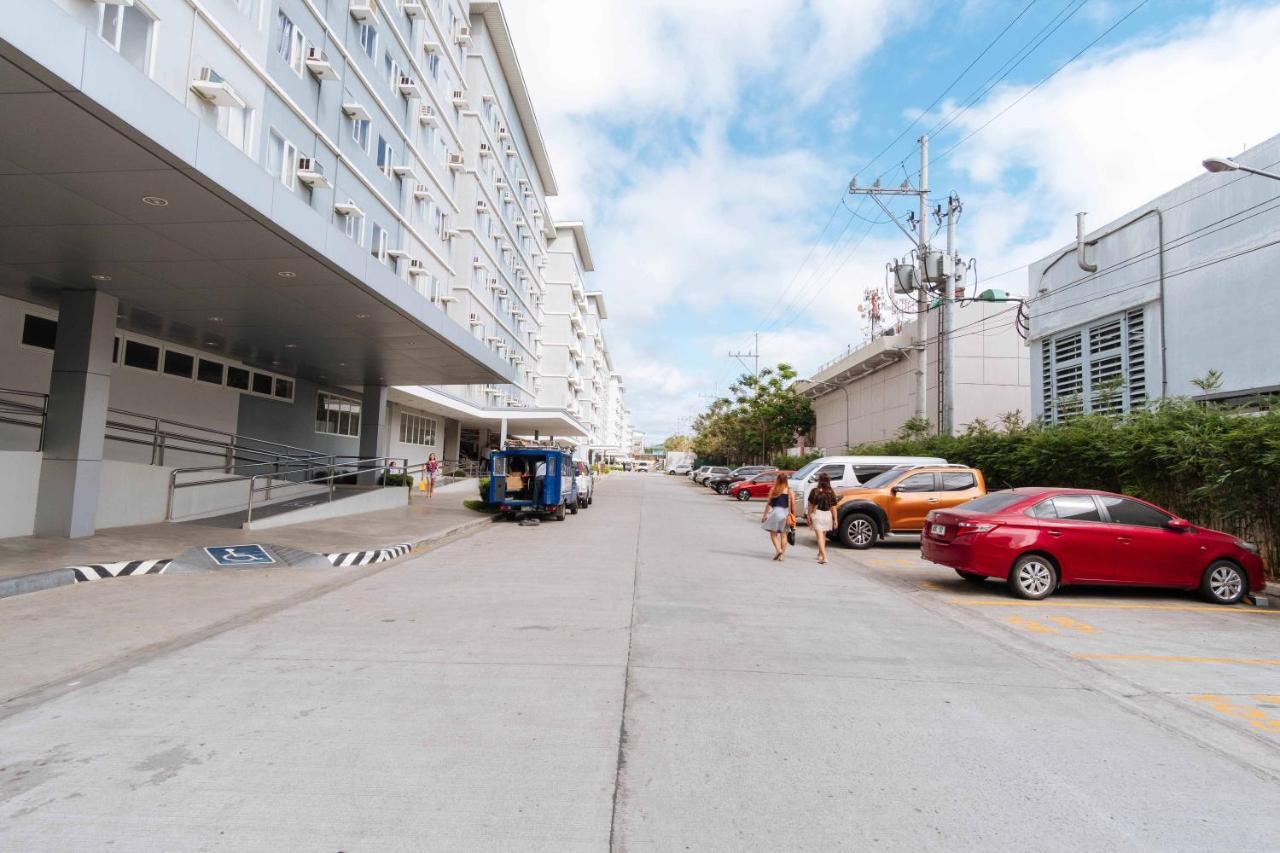 Reddoorz Premium @ Smdc Fairview Apartamento Quezon City Exterior foto