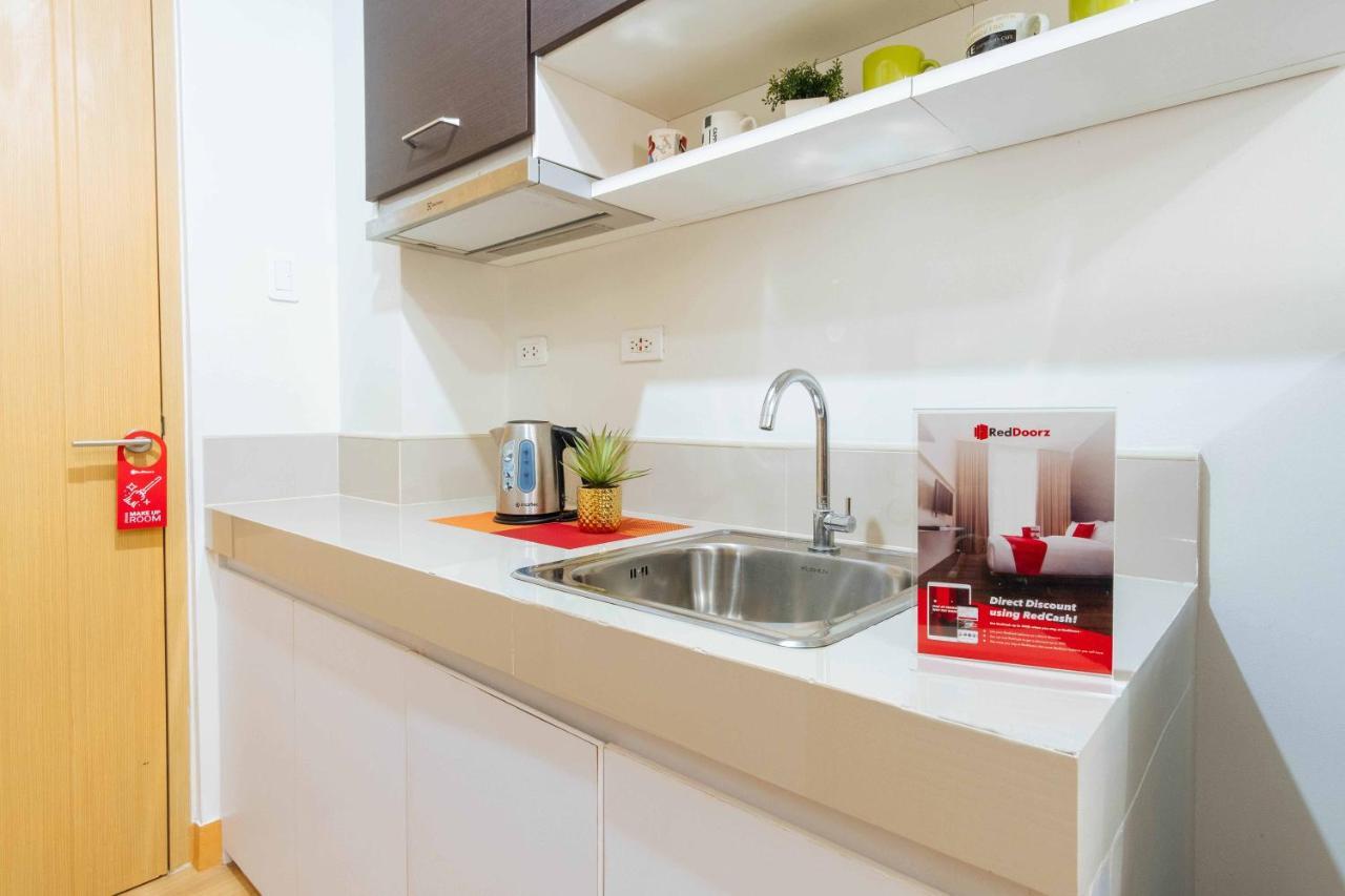 Reddoorz Premium @ Smdc Fairview Apartamento Quezon City Exterior foto